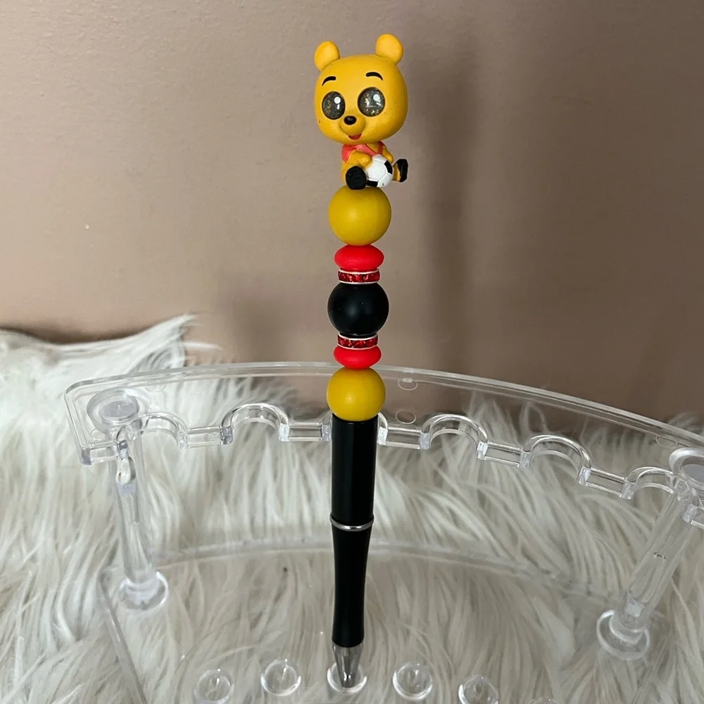 {Disney} Doorables Beadable Homemade Character Pen with Winnie The Pooh Soccer